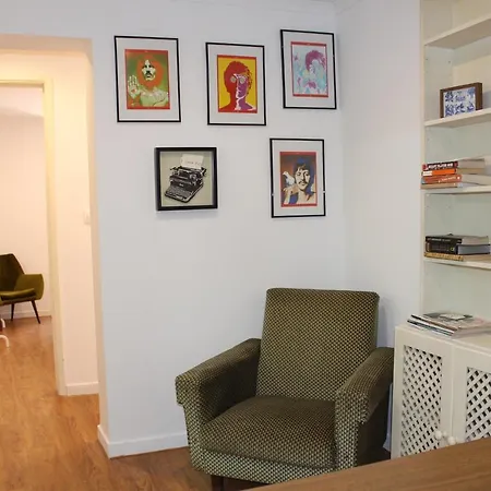 Love Intendented Apartment