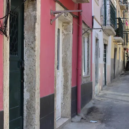 Love Intendented Apartment Lisbon